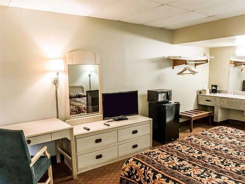 Econo Lodge Perry Luaran gambar