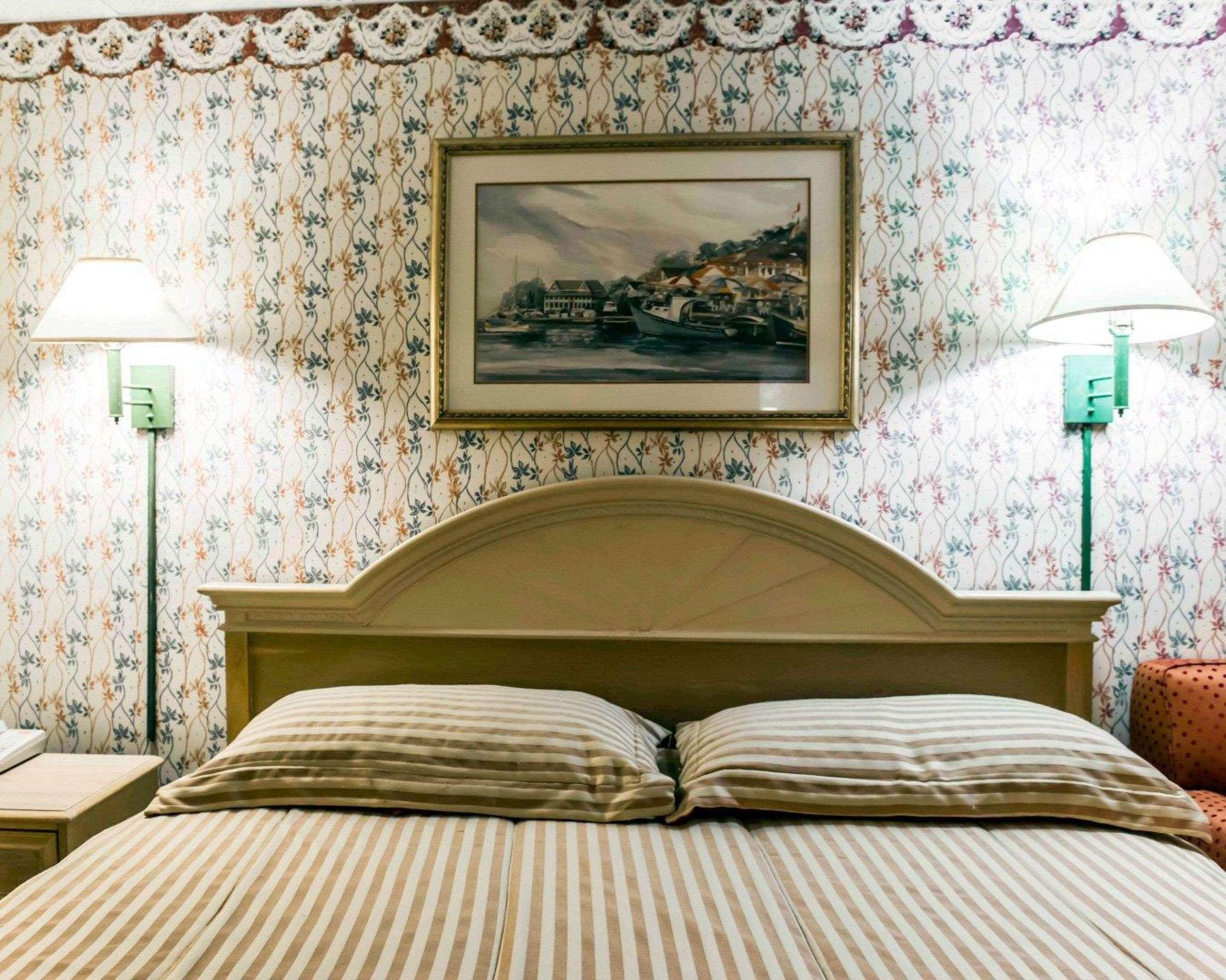 Econo Lodge Perry Luaran gambar