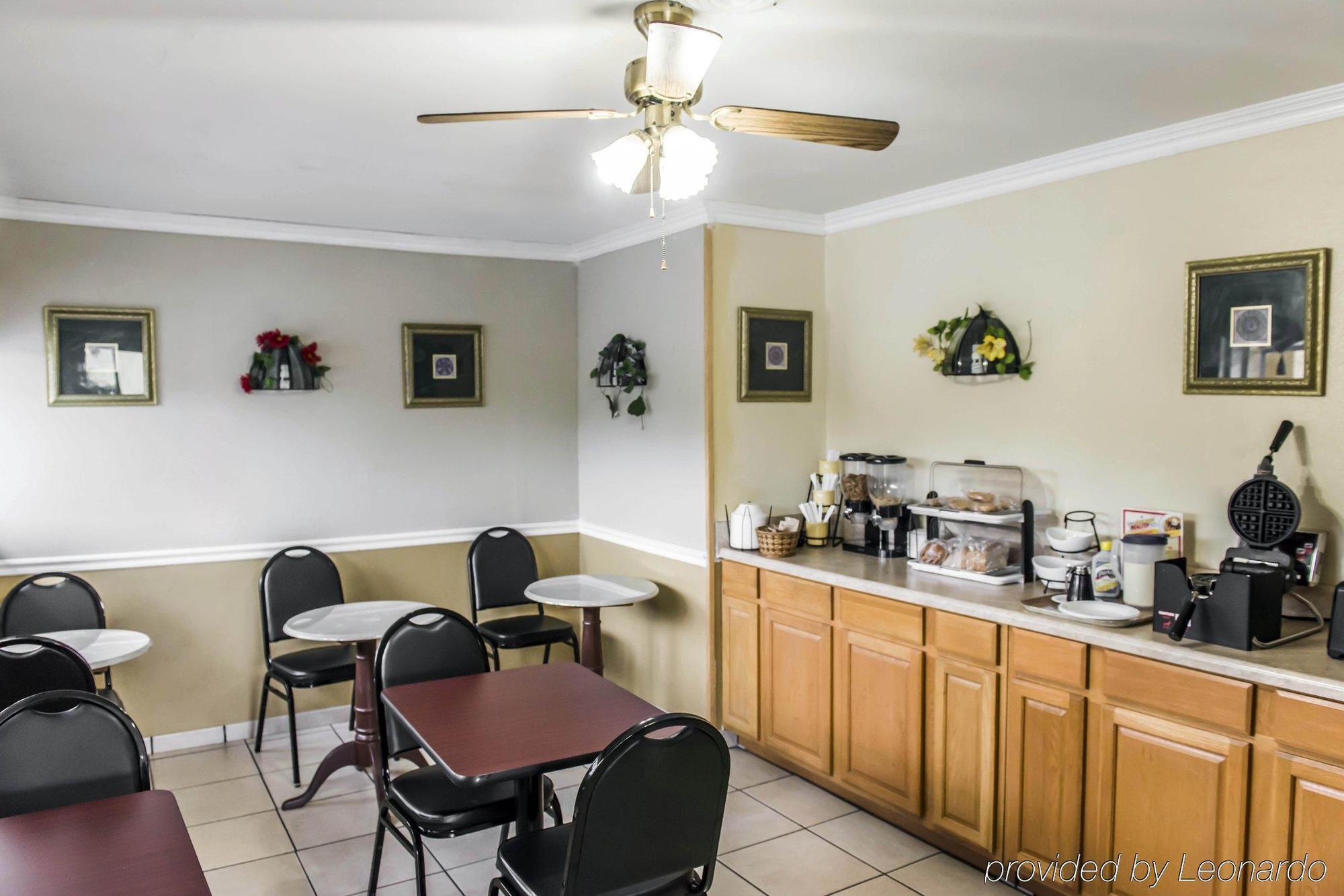 Econo Lodge Perry Luaran gambar